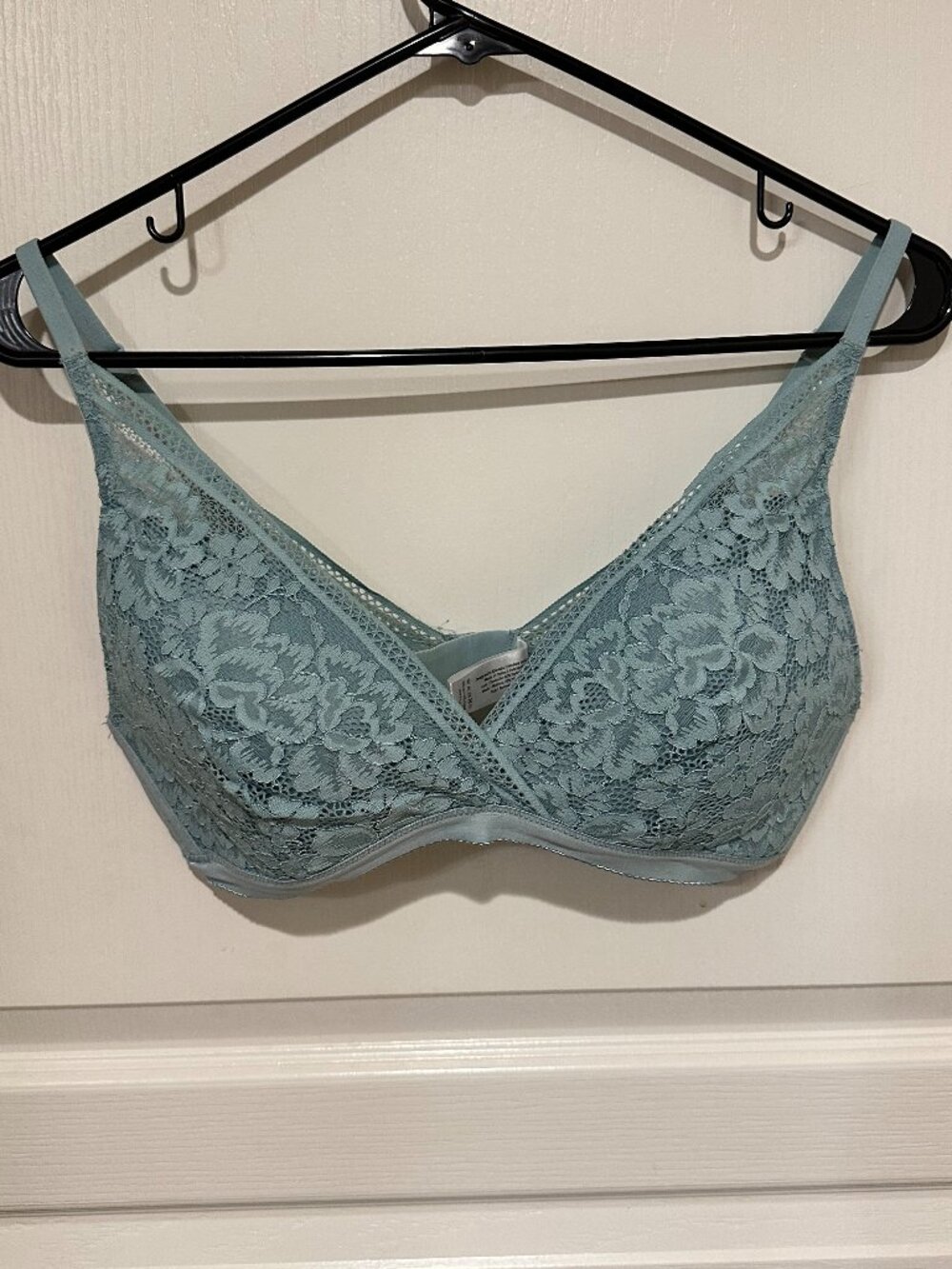 KNIX Knixy Lace Deep-V Bralette in Sage - Size L